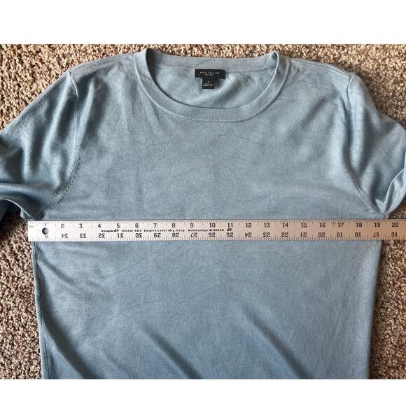 Ann Taylor Seasonless Button Cuff Sweater, Medium, Light Blue, Office, Classic - Picture 4 of 10